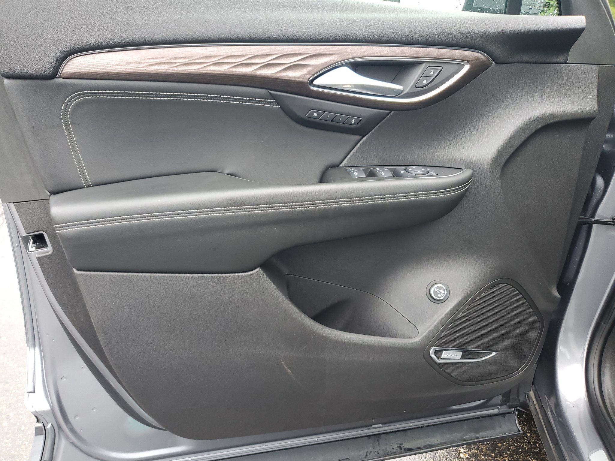 Used 2021 Buick Envision Avenir AWD/4WD image 14