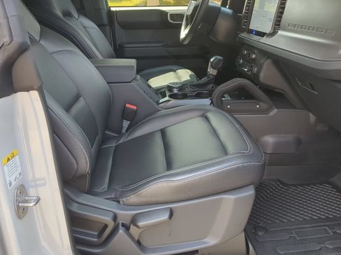 Used 2026 Ford Bronco Badlands AWD/4WD image 29