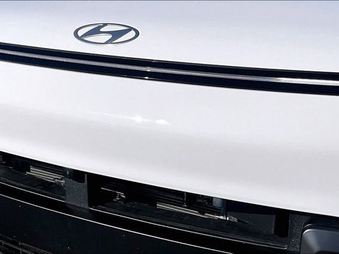 Used 2024 Hyundai Kona Limited image 40