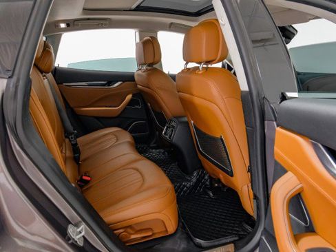 Used 2017 Maserati Levante S image 35