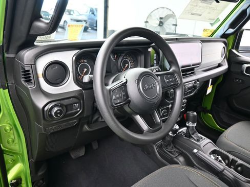 New 2026 Jeep Gladiator Sport image 10