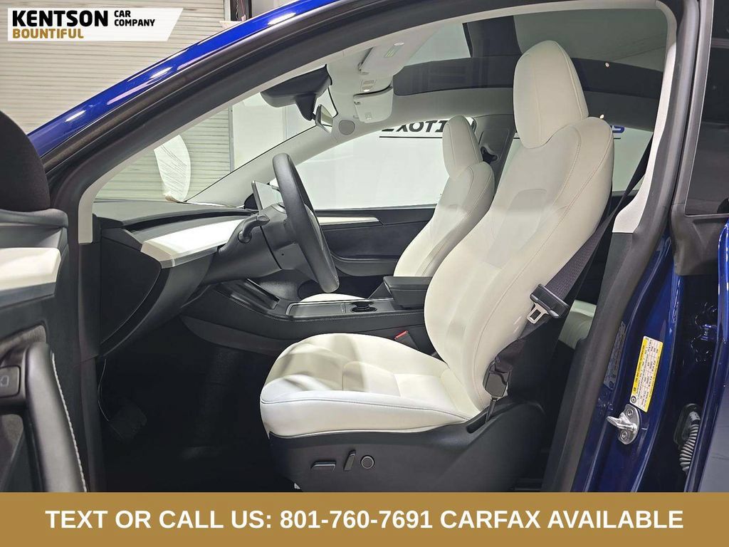 Used 2024 Tesla Model Y Long Range AWD/4WD image 5