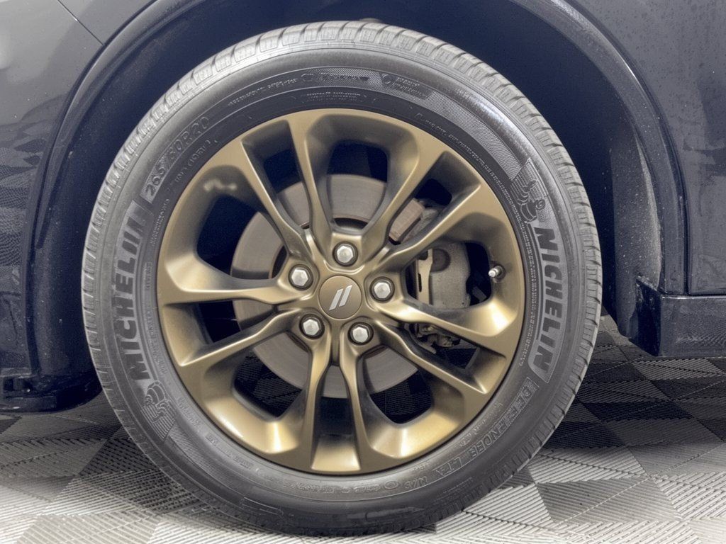 Used 2019 Dodge Durango R/T w/ Technology Group AWD/4WD image 13