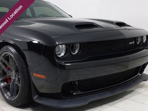 Used 2019 Dodge Challenger SRT Hellcat image 37