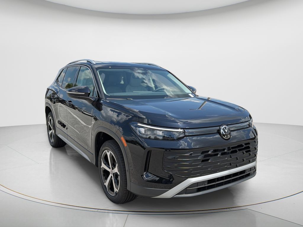 New 2026 Volkswagen Tiguan SE AWD/4WD image 3