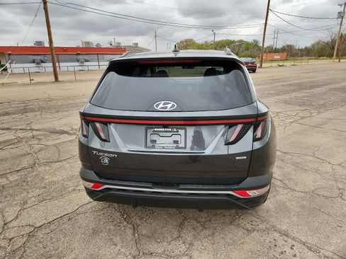 New 2024 Hyundai Tucson SEL w/ Convenience Package image 4