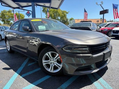 Used 2021 Dodge Charger SXT w/ Leather Interior Group RWD image 1