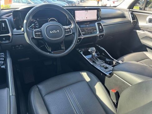 Certified 2023 Kia Sorento SX AWD/4WD image 15