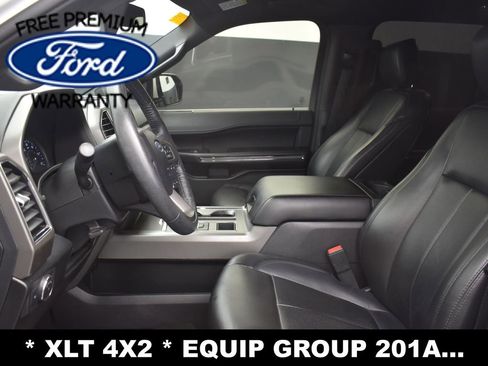 Used 2020 Ford Expedition XLT image 11