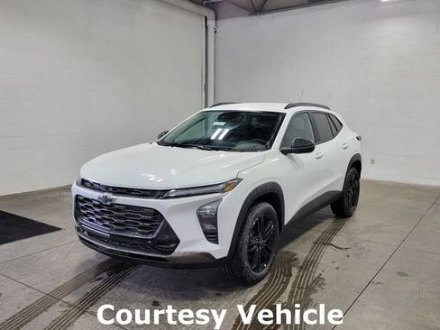 New 2026 Chevrolet Trax ACTIV w/ Driver Confidence Package image 2