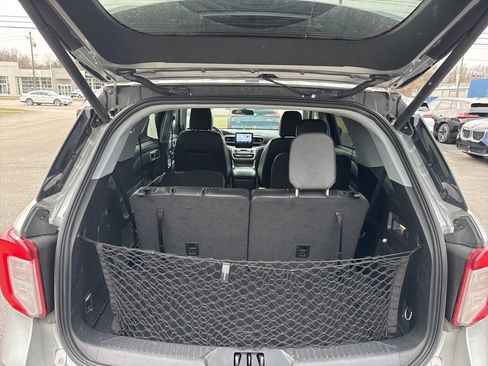 Used 2023 Ford Explorer XLT w/ Equipment Group 202A image 19