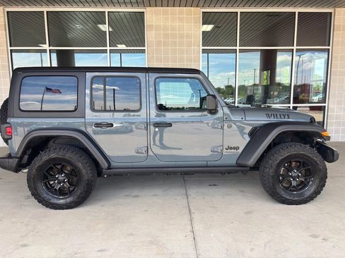 Used 2024 Jeep Wrangler Unlimited Sport AWD/4WD image 2