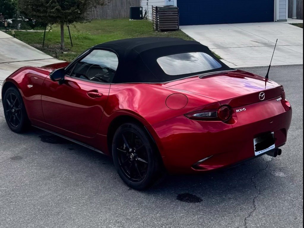 Used 2021 MAZDA MX-5 Miata Sport RWD image 6