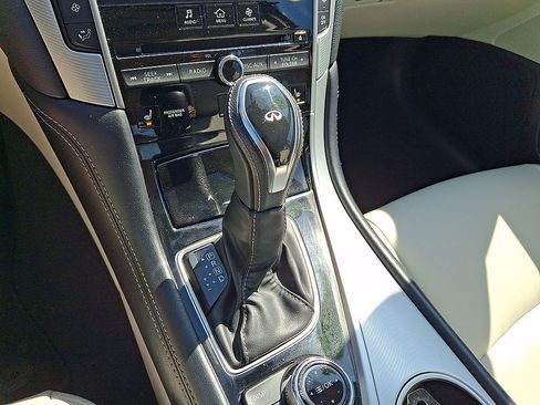 Used 2021 INFINITI Q50 Luxe w/ Cargo Package AWD/4WD image 12