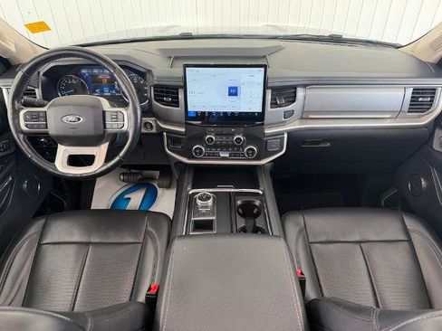 Certified 2022 Ford Expedition Max XLT RWD image 5