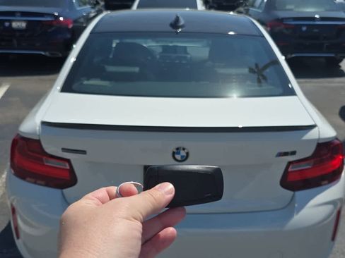 Used 2017 BMW M2 image 3