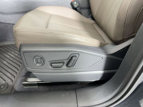 New 2025 Audi Q5 Premium Plus image 12