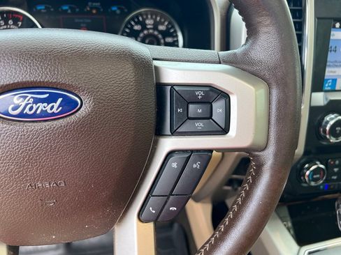Used 2019 Ford F150 Lariat AWD/4WD image 39