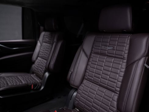 Used 2021 Cadillac Escalade ESV Sport Platinum RWD image 69