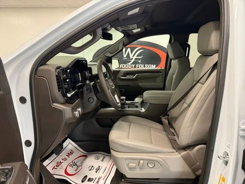 New 2026 GMC Sierra 1500 SLT w/ SLT Premium Plus Package image 9