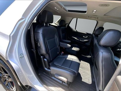 Used 2019 Chevrolet Traverse Premier w/ Redline Edition AWD/4WD image 25