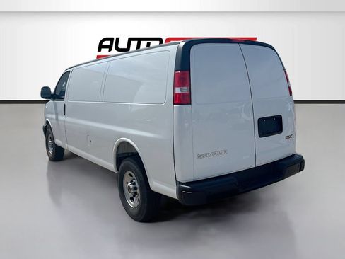 Used 2025 GMC Savana 3500 Extended RWD image 5