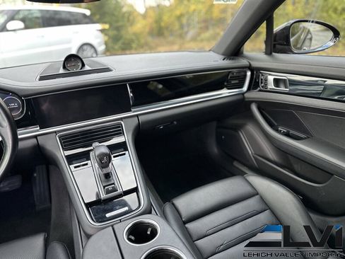 Used 2017 Porsche Panamera 4 AWD/4WD image 14