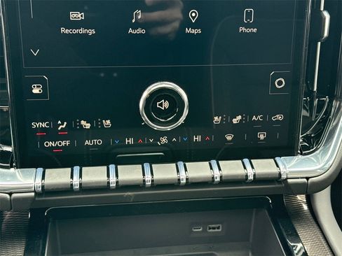 New 2026 GMC Yukon XL Elevation image 25