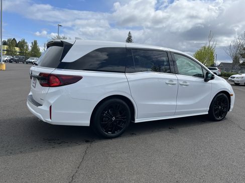 Used 2025 Honda Odyssey Sport-L image 6