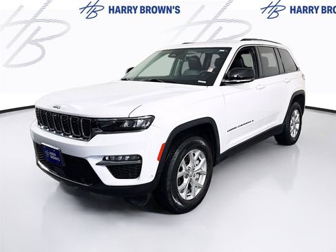Used 2023 Jeep Grand Cherokee Limited w/ Luxury Tech Group II AWD/4WD image 1