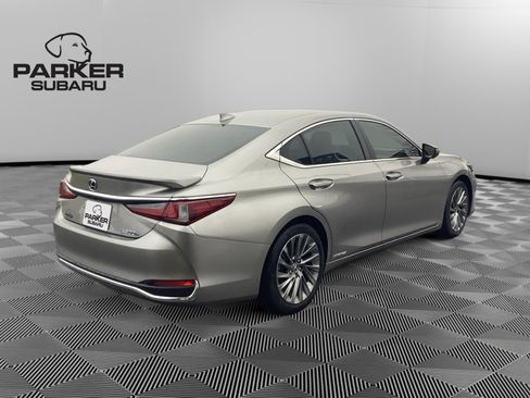 Used 2021 Lexus ES 300h Ultra Luxury image 5