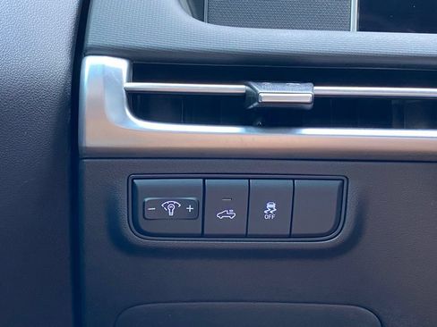 Used 2025 Hyundai Santa Cruz SEL FWD image 10
