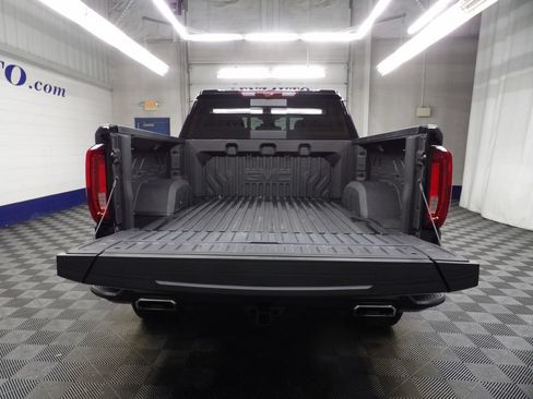 Used 2026 GMC Sierra 1500 AT4 w/ AT4 Premium Package AWD/4WD image 44