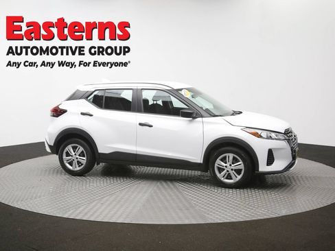 Used 2023 Nissan Kicks S FWD image 49