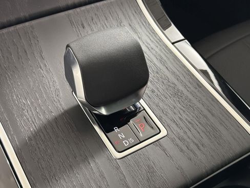 New 2026 Land Rover Range Rover Evoque S AWD/4WD image 16