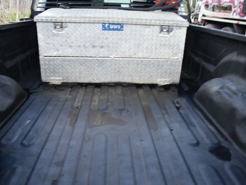 Used 2021 RAM 2500 Tradesman w/ Chrome Appearance Group image 9