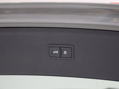 Used 2020 Audi SQ5 Premium Plus image 16