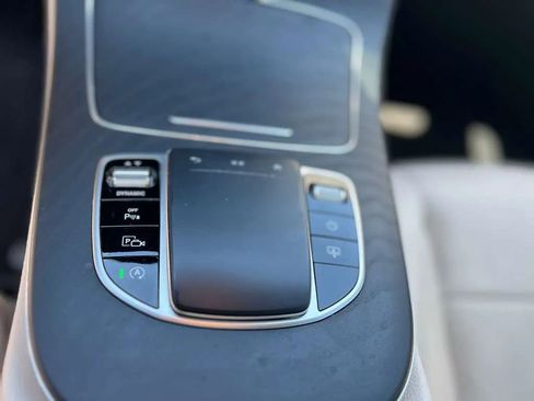 Used 2022 Mercedes-Benz E 350 Sedan image 13