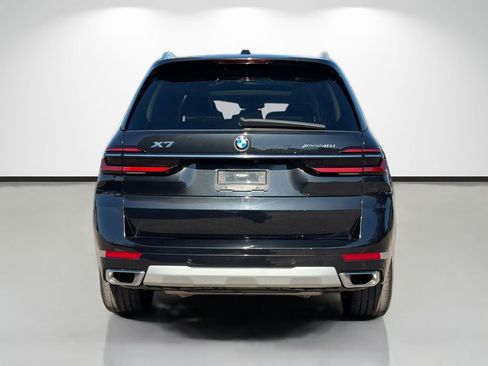 Used 2023 BMW X7 xDrive40i AWD/4WD image 4
