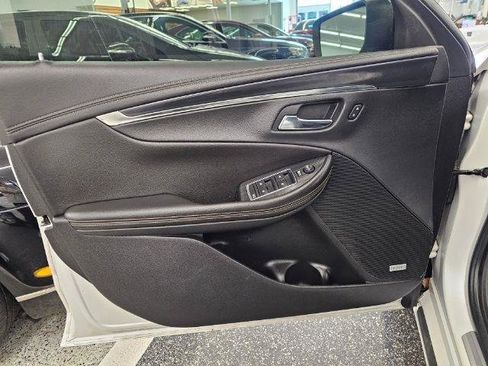 Used 2018 Chevrolet Impala Premier FWD image 25