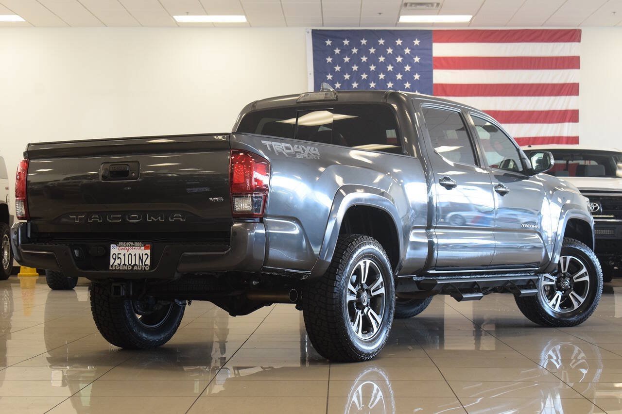 Used 2019 Toyota Tacoma TRD Sport w/ Technology Package AWD/4WD image 7