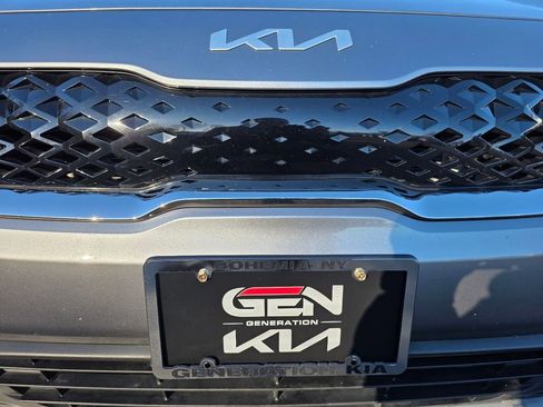 Used 2022 Kia Niro LXS image 33