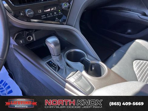 Used 2023 Toyota Camry SE image 11