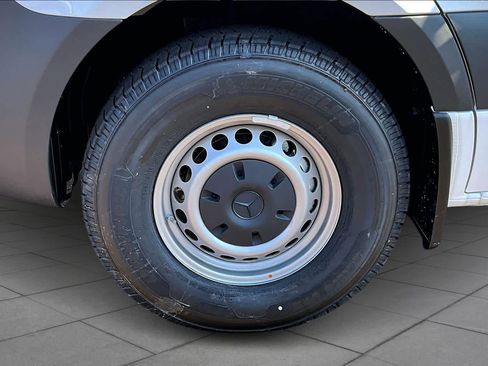 New 2026 Mercedes-Benz Sprinter 2500 image 11