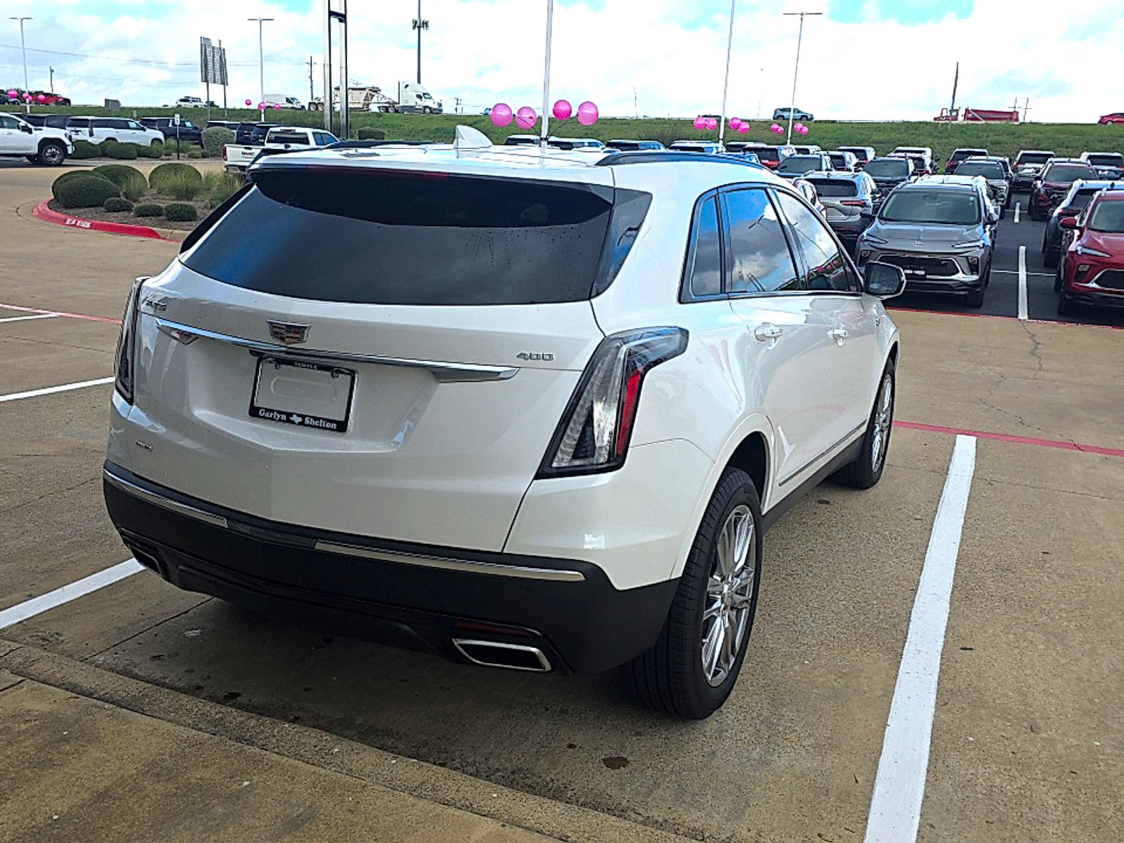 Used 2025 Cadillac XT5 Sportv w/ LPO, Floor Liner Package AWD/4WD image 10