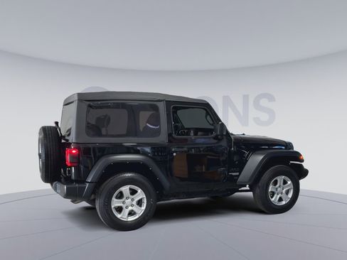 Used 2021 Jeep Wrangler Sport S image 12