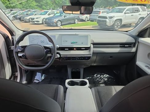 Used 2024 Hyundai Ioniq 5 SE AWD/4WD image 12