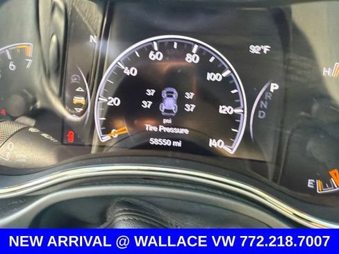 Used 2020 Jeep Grand Cherokee Limited w/ Trailer Tow Group IV AWD/4WD image 3