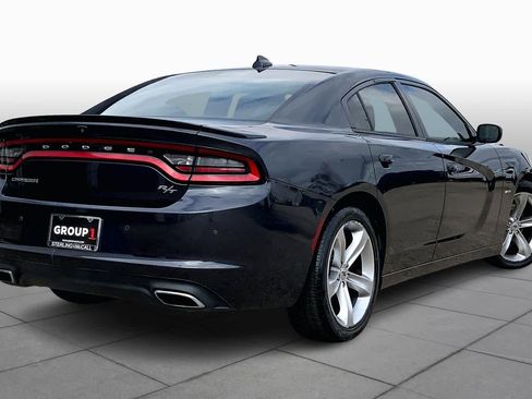 Used 2018 Dodge Charger R/T image 12