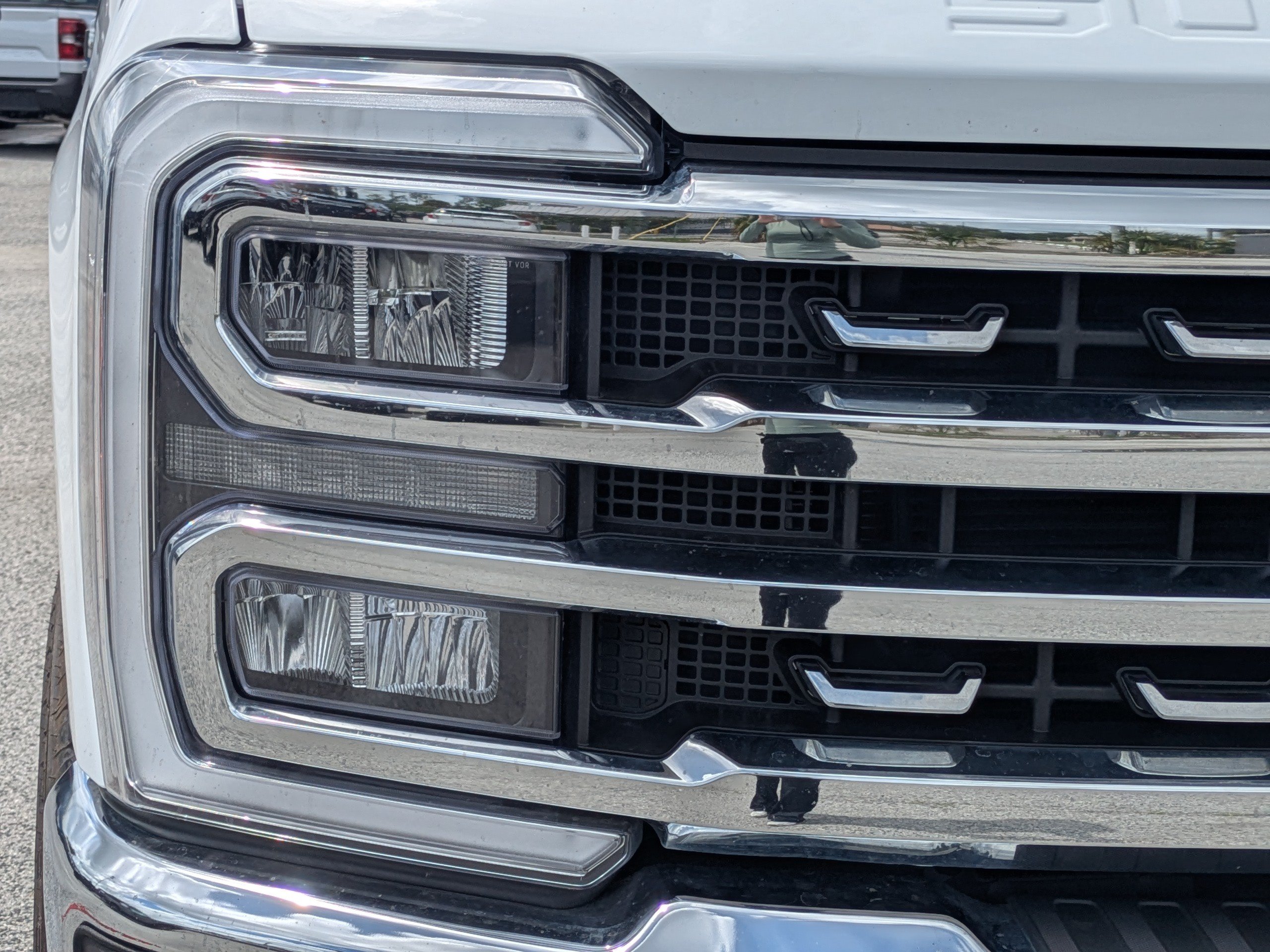 Used 2024 Ford F250 Lariat AWD/4WD image 10